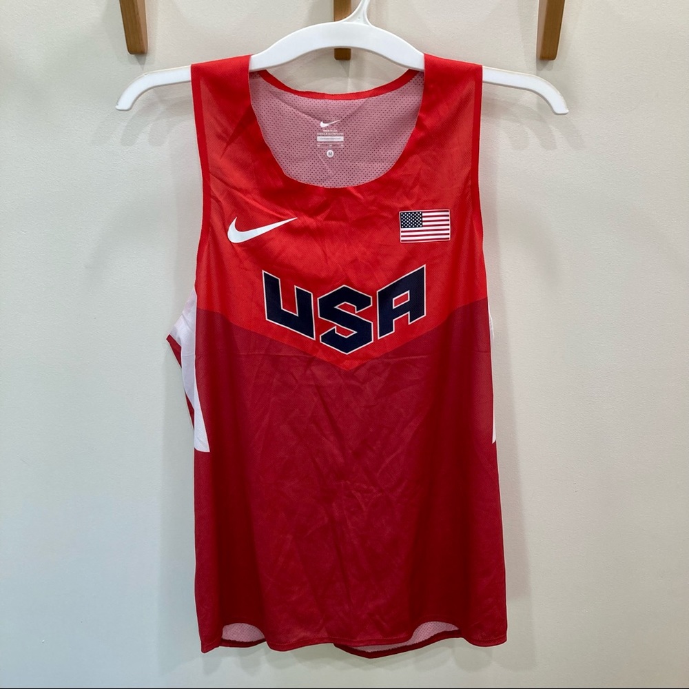 Nike Team USATF Men’s Singlet, size Medium